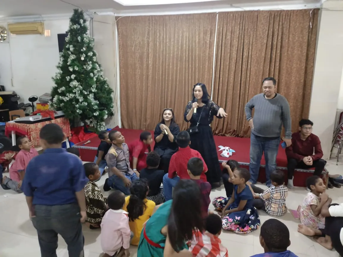 Kitakerjaremote social activity with orphanage children